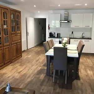 Magnifique T4 Avec Terrasse à - 8 Pers Appartement